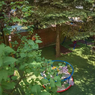 Prywatne Przedszkole Montessori "Samodzielny Maluch" image 1