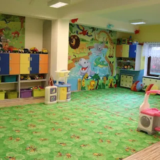 PRZEDSZKOLE NIEPUBLICZNE KĄCIK ŚWIATA image 4