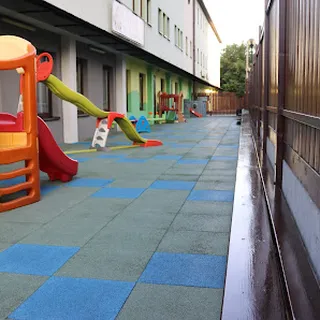 PRZEDSZKOLE NIEPUBLICZNE KĄCIK ŚWIATA image 3