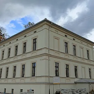 Żłobek "Baśniowy Dworek" image 1