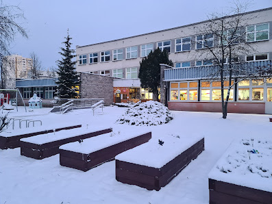 PRZEDSZKOLE NR 177 "BAJKOWE PRZEDSZKOLE" - zdjęcie 1