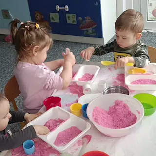 ŻŁOBEK PRZYSTAŃ ELFÓW MAŁGORZATA SZARCZYŃSKA image 3