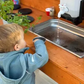 Niepubliczny Żłobek Tajemniczy Ogród Leśne Smyki - miniatura 14