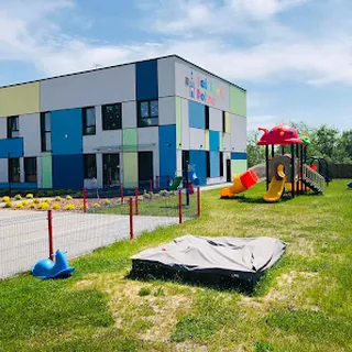 MILOVE przedszkole  żłobek image 1