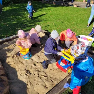 Przedszkole Gminne w Gwiazdowie filia w Boleszewie image 92