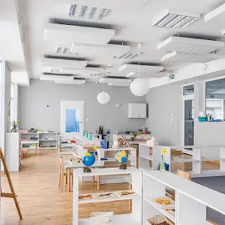 PRZEDSZKOLE MONTESSORI W AUGUSTOWIE image 1