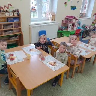 Przedszkole Gminne w Gwiazdowie filia w Sławsku image 1