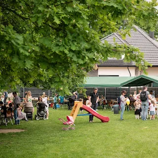 Akademia Kreatywna Montessori Dwujęzyczne Przedszkole Chrześcijańskie image 4