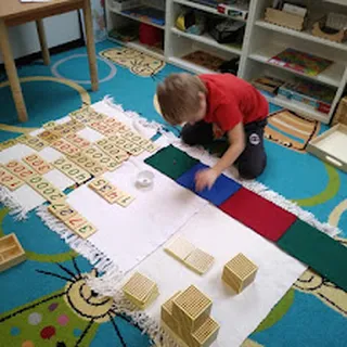 Akademia Kreatywna Montessori Dwujęzyczne Przedszkole Chrześcijańskie image 1
