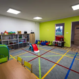 CENTRUM ROZOWJU DZIECI I MŁODZIEŻY ŻŁOBEK  WESOŁE SKOWRONKI image 2