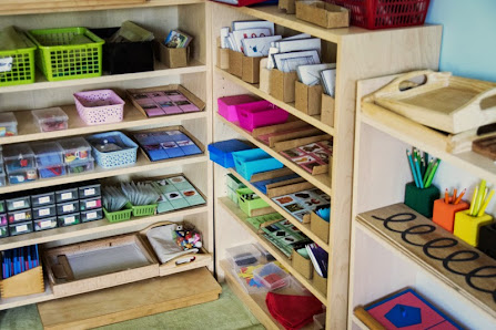 PRZEDSZKOLE MONTESSORI - zdjęcie 1