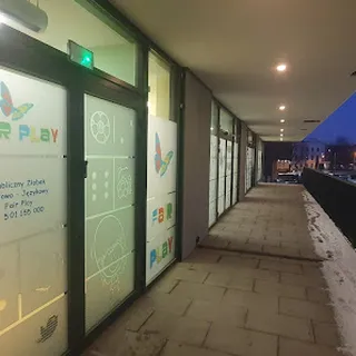 Centrum Edukacji FAMILIA Żłobek Kolorowy Domek image 1