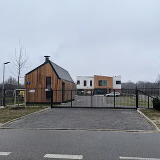 PRZEDSZKOLE NR 424 IM. KRÓLOWEJ MARYSIEŃKI W WARSZAWIE , UL. J.B. FLATTA 7 image 2