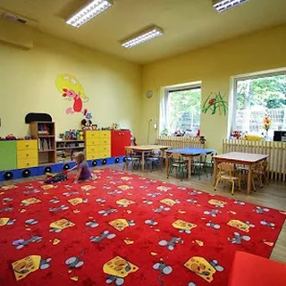 ŻŁOBEK KOLOROWE KREDKI image 1