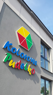 PRZEDSZKOLE NIEPUBLICZNE "KOLOROWE PUDEŁKO" - zdjęcie 1