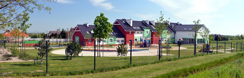 PRZEDSZKOLE SAMORZĄDOWE "WYSPA MARZEŃ" W KUNICACH - zdjęcie 1