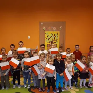 Żłobek Tęczowa chatka image 1