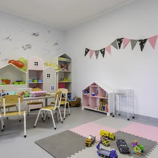 PRYWATNE PRZEDSZKOLE MALINOWY ZAKĄTEK image 3