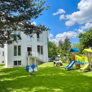 PRZEDSZKOLE ARTYSTYCZNO-JĘZYKOWE MIDORI PRE-SCHOOL image 5