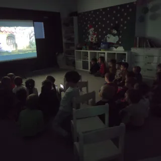 Publiczne Przedszkole Językowo-Artystyczne Mała Żabka image 2