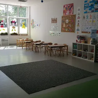 Twoja Niania image 2