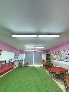 Niepubliczne Przedszkole Pokaz Świat - zdjęcie 1