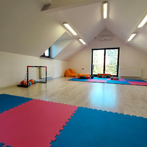 JUNIOR COLLEGE - zdjęcie 1