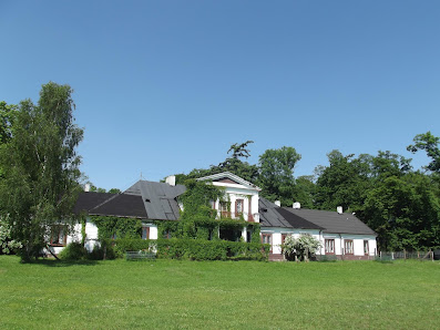 PRZEDSZKOLE ,, CHATKA PUCHATKA" W TRZEPNICY - zdjęcie 1