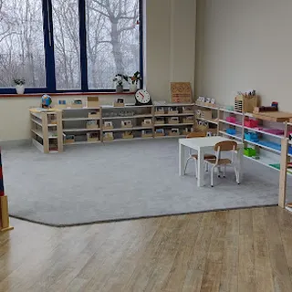 NIEPUBLICZNE PRZEDSZKOLE MONTESSORI "RÓŻOWA WIEŻA" image 1