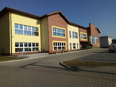 PUBLICZNE PRZEDSZKOLE "WESOŁY SMYK" W OPATÓWKU - zdjęcie 1