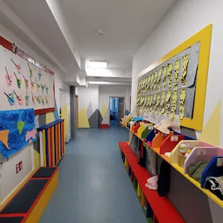 Niepubliczny Żłobek Sportowo Językowy Kraina Piotrusia Pana  image 1