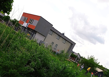 Przedszkole Akademia Dobrej Edukacji W Jabłonnie - zdjęcie 1