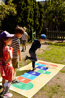 PRZEDSZKOLE "LEŚNA CHATKA PUCHATKA" - zdjęcie 1