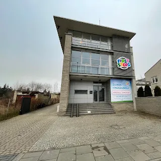 PRZEDSZKOLE FIRST STEPS image 3