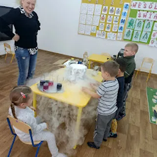 NIEPUBLICZNE PRZEDSZKOLE NAUKOWE "MALI ODKRYWCY" W PIOTRKOWIE TRYBUNALSKIM image 4