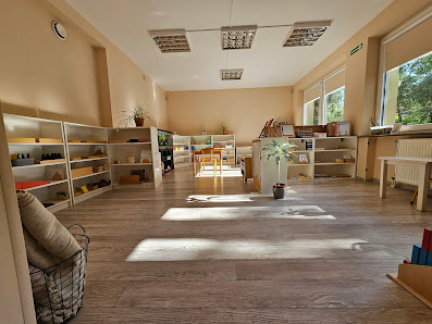 NIEPUBLICZNE PRZEDSZKOLE DOMEK MONTESSORI - zdjęcie 1