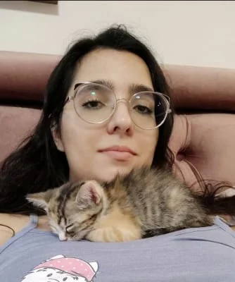 Sitter Profile Image: Eduarda 