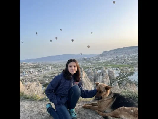 Sitter Profile Image: Itzel 