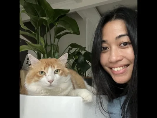 Sitter Profile Image: Shakira 