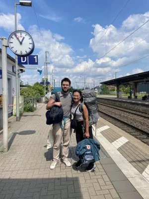 Sitter Profile Image: Bastien & Vasanthi 