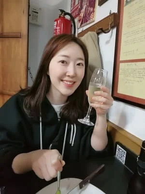 Sitter Profile Image: Wonyoung 
