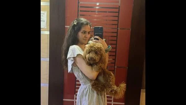 Sitter Profile Image: İrem 