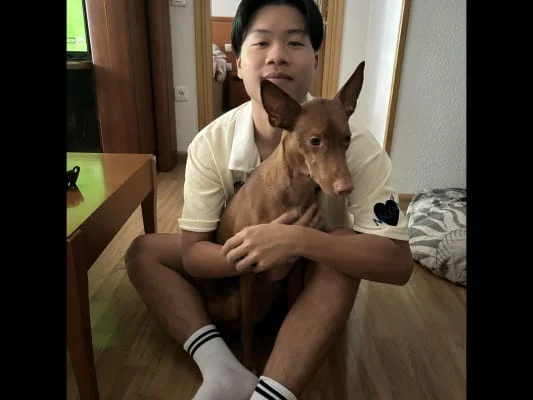 Sitter Profile Image: Antonio & Jia Yi 