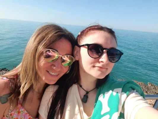 Sitter Profile Image: Marie Stella & Alexis Emanuel 
