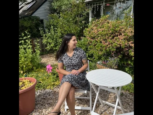 Sitter Profile Image: Setel 
