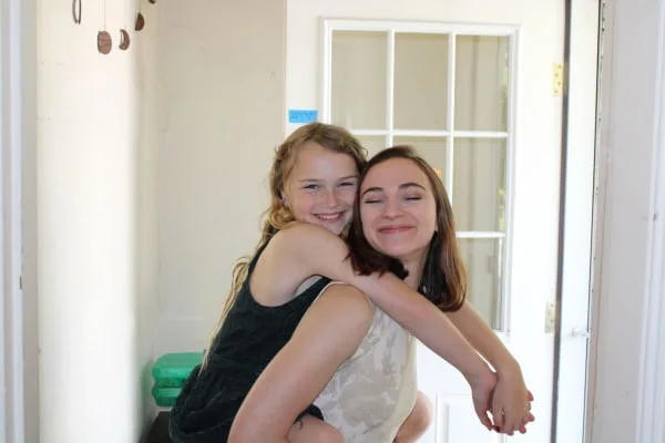 Sitter Profile Image: Isabella & Zoe 