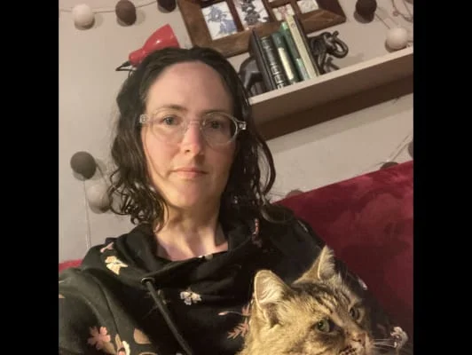 Sitter Profile Image: Guillemette & Evguenia 