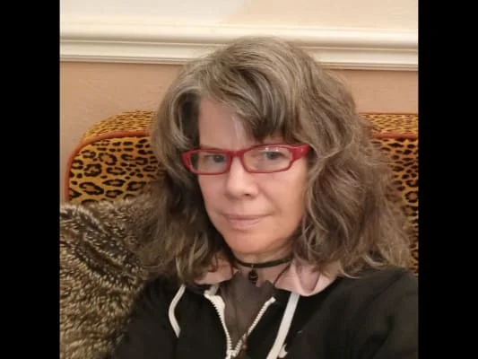 Sitter Profile Image: Suzanne ("Kitty") 