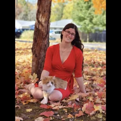 Sitter Profile Image: Courtney 