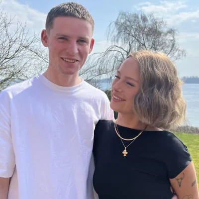 Sitter Profile Image: Emilie Liv & Mikkel Lyngs 